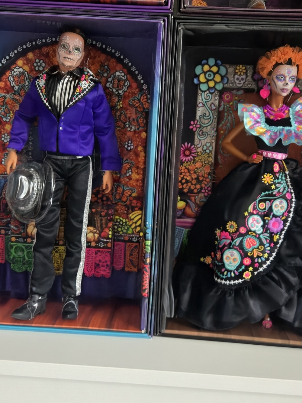 ​Ultimate Barbie Signature Día de Muertos 14-Doll Master Collection - Picture 8 of 16